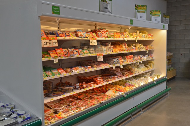 Shelves with produce in Bodega Aurrera San Felipe