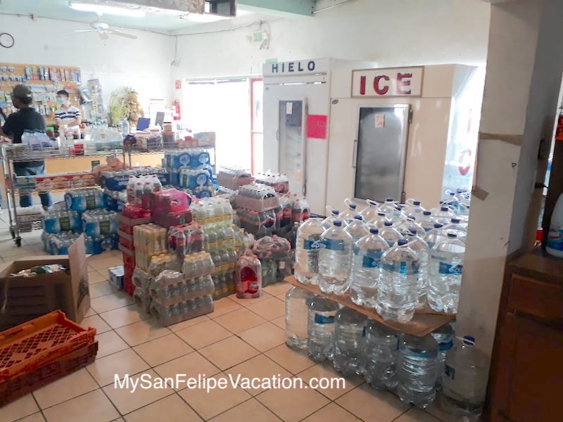 DJ Market San Felipe -soda and water